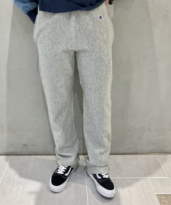 小原 もこさんの「BEAMS WOMEN｜樹脂 パール ロング ネックレス」を使ったコーディネート