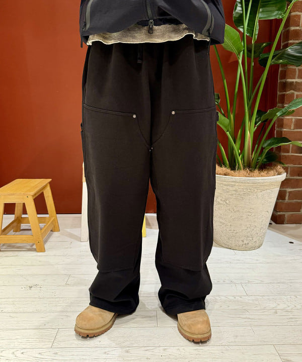 Ryohei Takataさんの「BEAMS WOMEN｜ダブルニースウェットパンツ」を使ったコーディネート