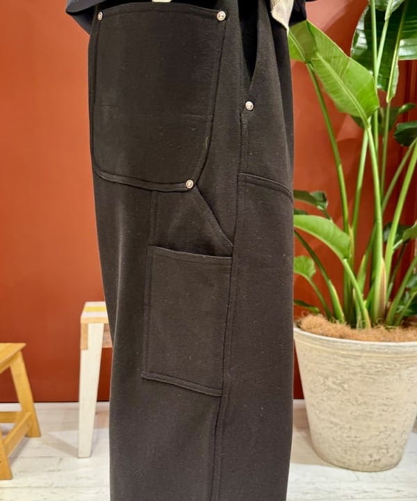 Ryohei Takataさんの「BEAMS WOMEN｜ダブルニースウェットパンツ」を使ったコーディネート