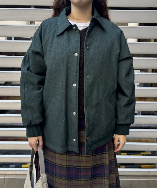 チナツさんの「BEAMS WOMEN｜ポリエステル アワード ジャケット」を使ったコーディネート