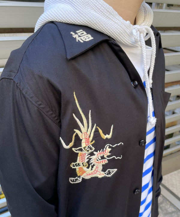 コウリキ　マミさんの「BEAMS WOMEN｜テーラー東洋 / Vietnam Shirt “VIETNAM MAP”」を使ったコーディネート
