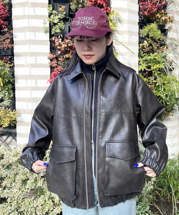 あさまつ はづきさんの「BEAMS WOMEN｜フェイクレザー フライト ジャケット」を使ったコーディネート