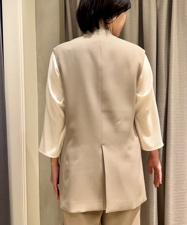 岡 妃呂美さんの「BEAMS WOMEN｜LEE × Demi-Luxe BEAMS / ブラウスライクTOP .M」を使ったコーディネート