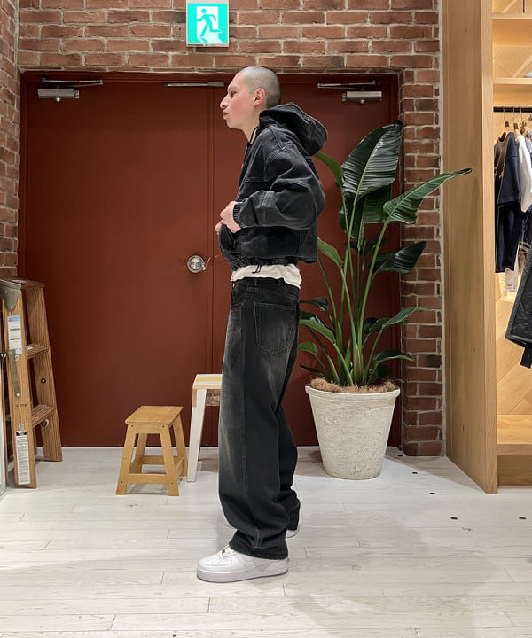 ディクソン 太陽さんの「BEAMS WOMEN｜BEAMS / ワイドフィット デニムパンツ」を使ったコーディネート
