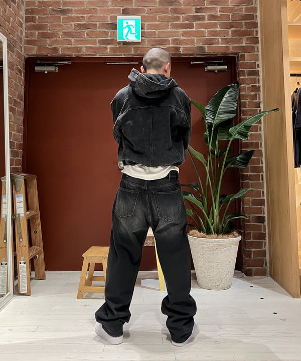 ディクソン 太陽さんの「BEAMS WOMEN｜BEAMS / ワイドフィット デニムパンツ」を使ったコーディネート