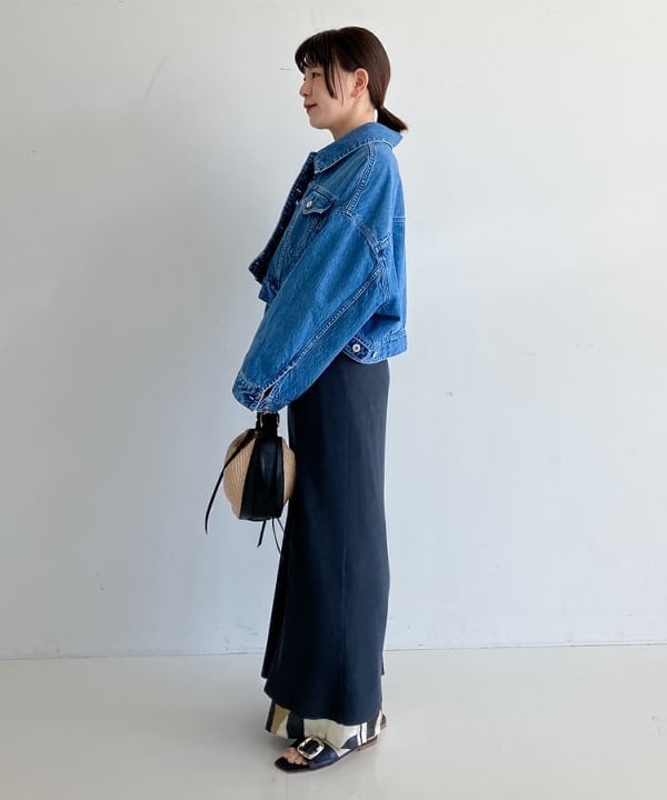 SAKAIさんの「BEAMS WOMEN｜コットンアセテート フレアスリーブ ワンピース」を使ったコーディネート