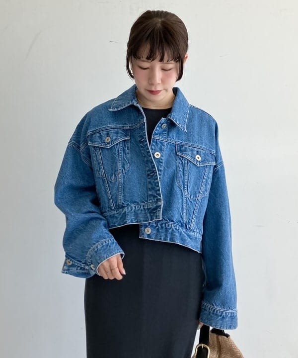 SAKAIさんの「BEAMS WOMEN｜コットンアセテート フレアスリーブ ワンピース」を使ったコーディネート