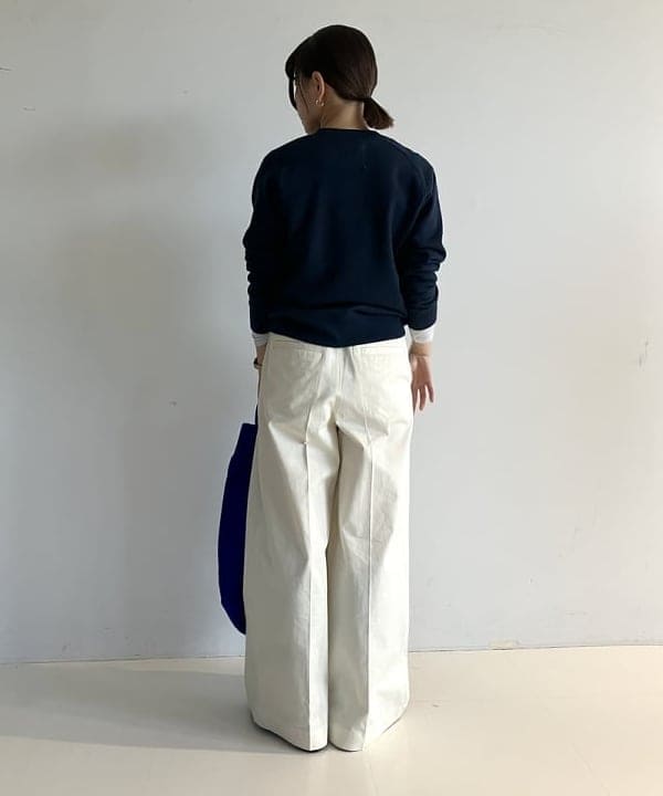 SAKAIさんの「BEAMS WOMEN｜AK+1 / ロゴ スウェット プルオーバー」を使ったコーディネート