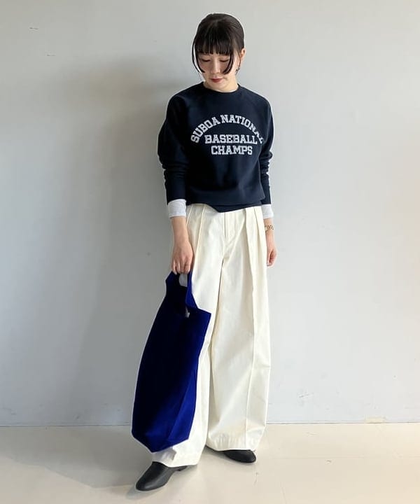 SAKAIさんの「BEAMS WOMEN｜AK+1 / ロゴ スウェット プルオーバー」を使ったコーディネート