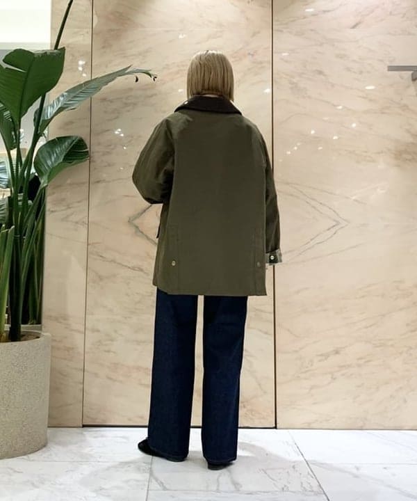 AONO SHIKAMAさんの「BEAMS WOMEN｜【別注】Barbour / BEDALE ジャケット」を使ったコーディネート
