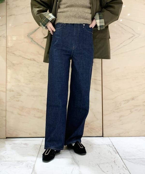 AONO SHIKAMAさんの「BEAMS WOMEN｜【別注】Barbour / BEDALE ジャケット」を使ったコーディネート