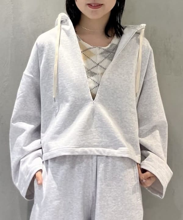 小原 もこさんの「BEAMS WOMEN｜CONVERSE / ALL STAR HI」を使ったコーディネート