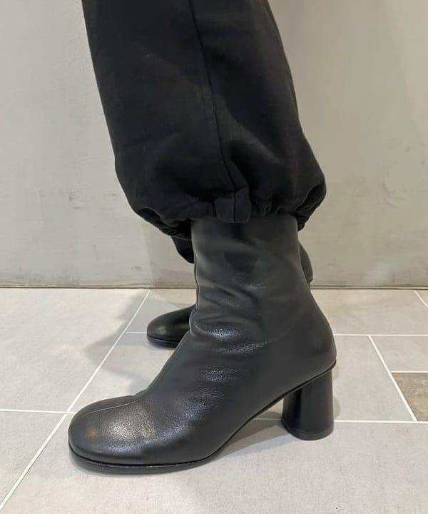 CHIHIROさんの「BEAMS WOMEN｜ダブルニースウェットパンツ」を使ったコーディネート