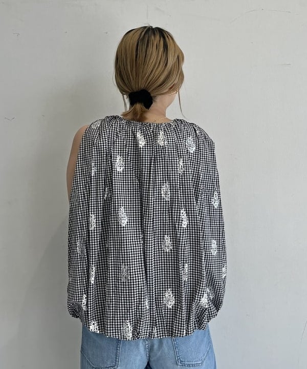 Ito_ririkaさんの「BEAMS WOMEN｜upper hights / LAZY NIECE デニムパンツ」を使ったコーディネート