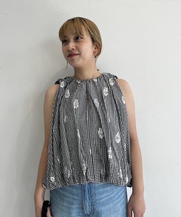Ito_ririkaさんの「BEAMS WOMEN｜upper hights / LAZY NIECE デニムパンツ」を使ったコーディネート