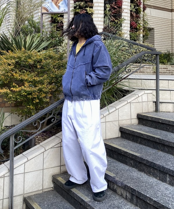 りくっしーさんの「BEAMS WOMEN｜フェード ジップブルゾン」を使ったコーディネート