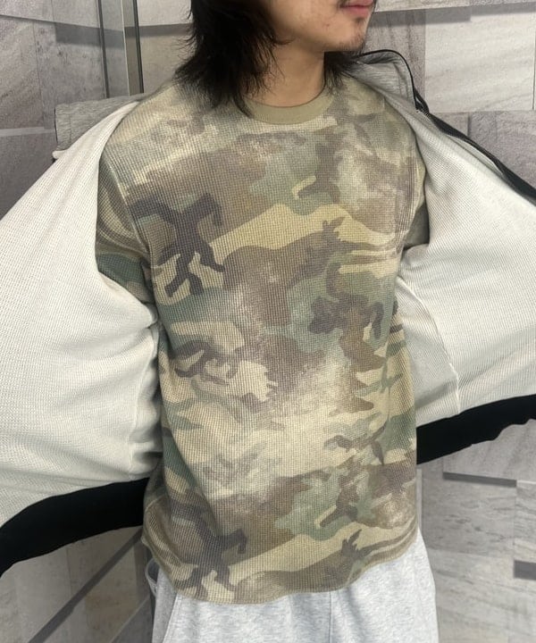 Sunnyさんの「プリント サーマル クルーネック Tシャツ」を使ったコーディネート