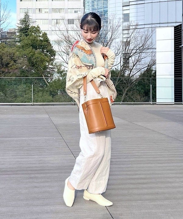 shibataさんの「BEAMS WOMEN｜シアーコットン ロングスリーブTシャツ」を使ったコーディネート