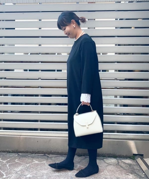 藤井 裕実子さんの「BEAMS WOMEN｜【別注】GIANNI NOTARO / フラップ ハンドバッグ」を使ったコーディネート