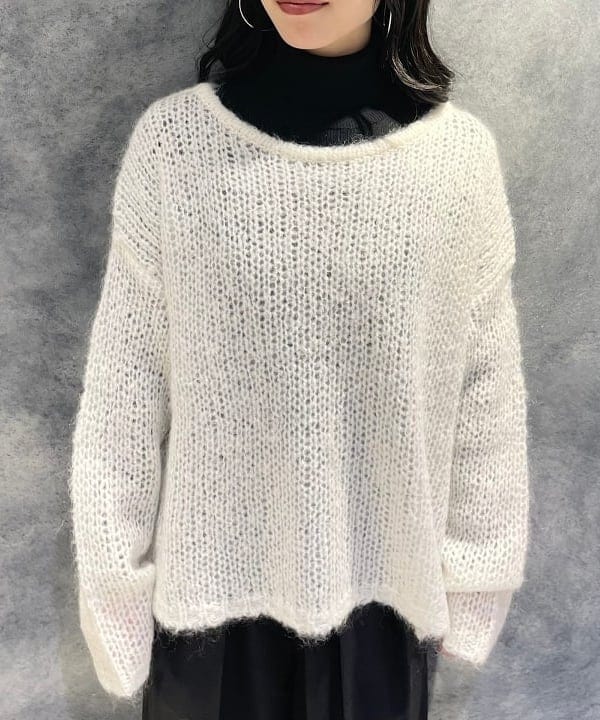 高木 菜央さんの「BEAMS WOMEN｜リブ タートルネックニット」を使ったコーディネート