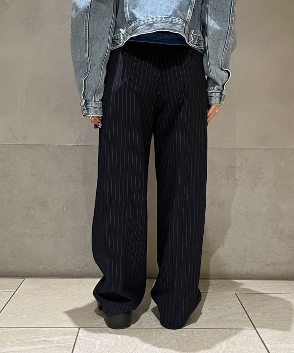 星野 真依さんの「BEAMS WOMEN｜LEVI’S(R) / SHRUNKEN 90S TRUCKER」を使ったコーディネート