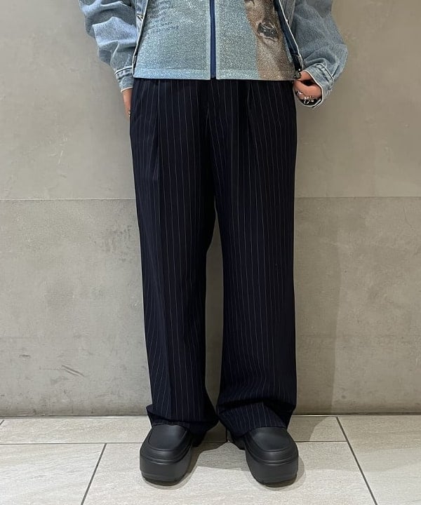 星野 真依さんの「BEAMS WOMEN｜LEVI’S(R) / SHRUNKEN 90S TRUCKER」を使ったコーディネート