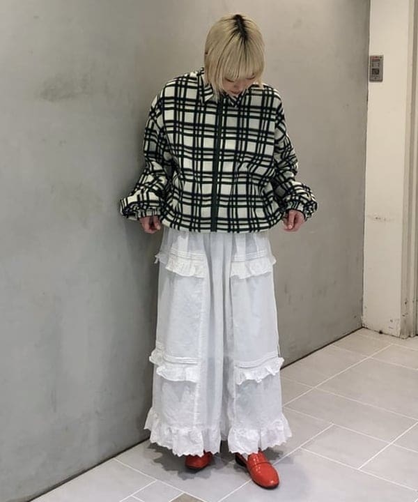 amaさんの「BEAMS WOMEN｜ストラップ スタンドカラー コート」を使ったコーディネート