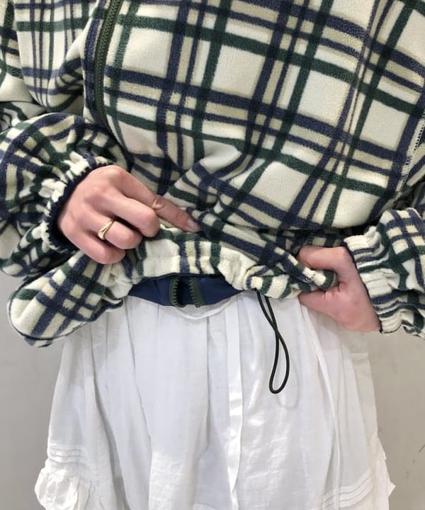amaさんの「BEAMS WOMEN｜ストラップ スタンドカラー コート」を使ったコーディネート