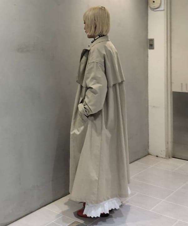 amaさんの「BEAMS WOMEN｜ストラップ スタンドカラー コート」を使ったコーディネート