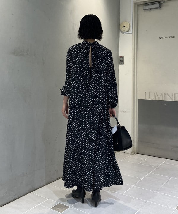 野村 美紅さんの「BEAMS WOMEN｜【別注】GIANNI NOTARO / フラップ ハンドバッグ」を使ったコーディネート