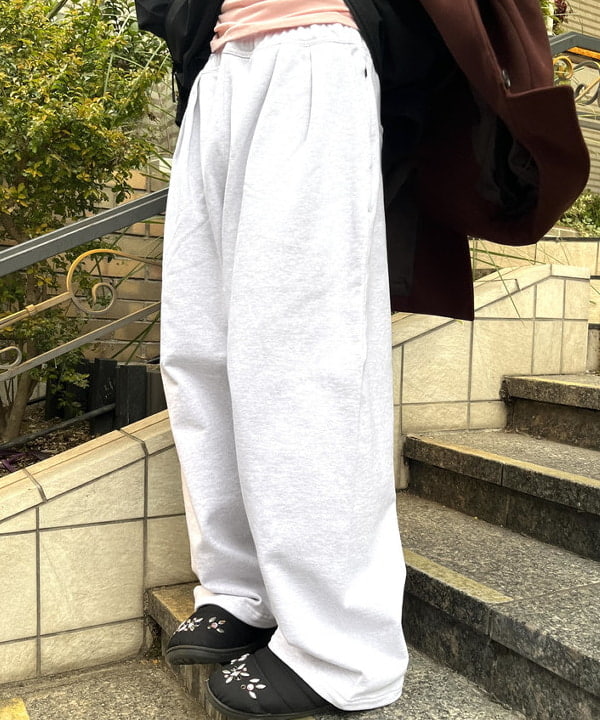 菊田 悠さんの「BEAMS WOMEN｜フリース ステンカラー コート」を使ったコーディネート