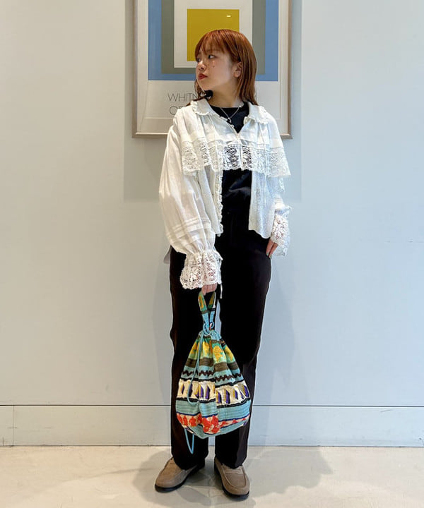 ナツハさんの「BEAMS WOMEN｜ヴィンテージ レース ブラウス」を使ったコーディネート