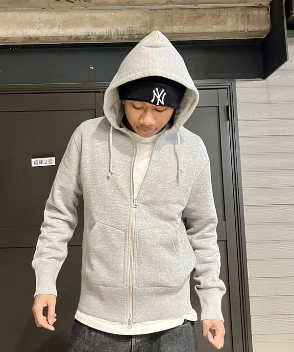 NADEL ナデールさんの「BEAMS WOMEN｜LOOPWHEELER / 別注 Slim Zip Sweat Hoody」を使ったコーディネート