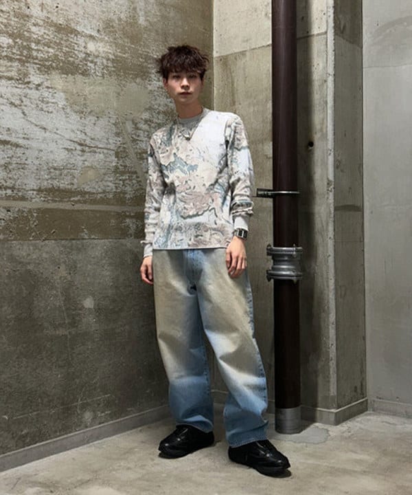 大野 滉太さんの「BEAMS WOMEN｜BEAMS / ワイドフィット デニムパンツ」を使ったコーディネート