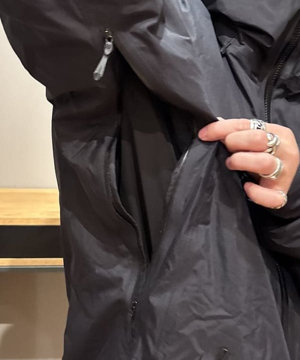 三宅 康平さんの「BEAMS WOMEN｜バルーン スウェットパンツ」を使ったコーディネート