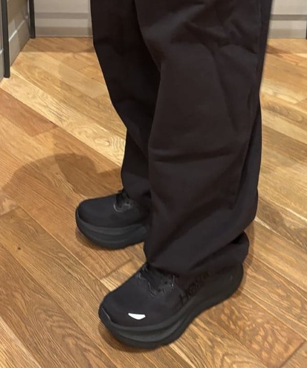 三宅 康平さんの「BEAMS WOMEN｜バルーン スウェットパンツ」を使ったコーディネート