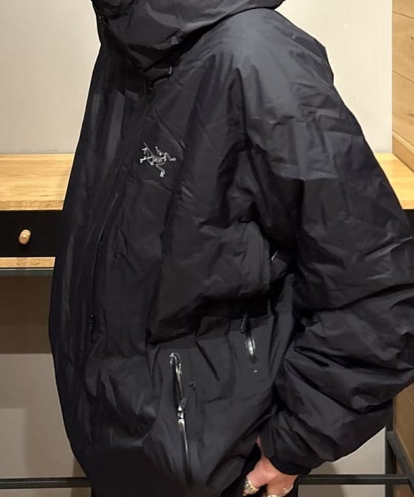 三宅 康平さんの「BEAMS WOMEN｜バルーン スウェットパンツ」を使ったコーディネート