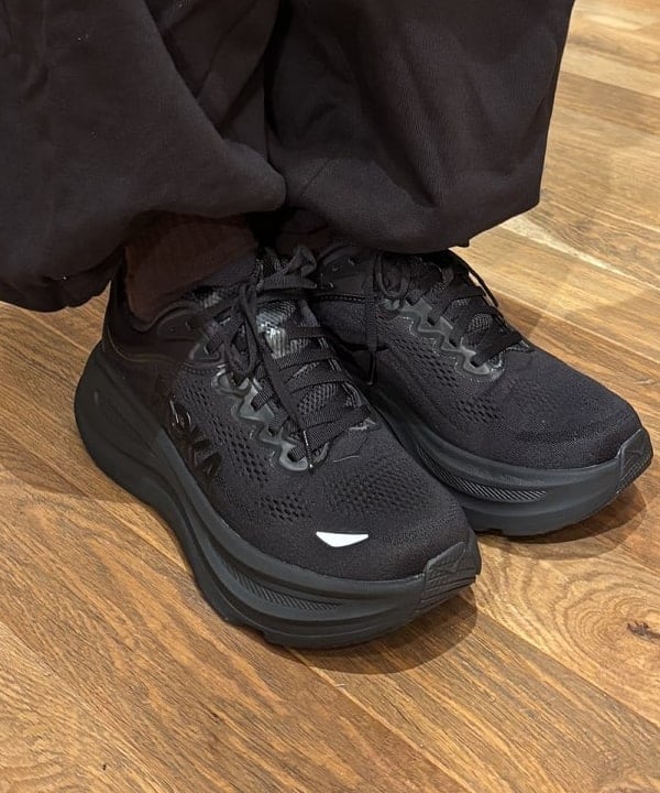 三宅 康平さんの「BEAMS WOMEN｜バルーン スウェットパンツ」を使ったコーディネート