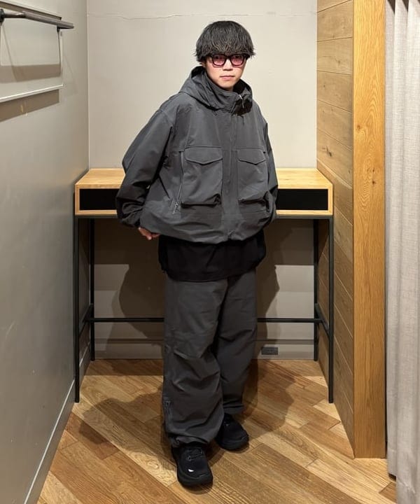三宅 康平さんの「BEAMS WOMEN｜チェンジアブル M-65」を使ったコーディネート