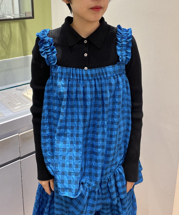 キホさんの「BEAMS WOMEN｜リブ ニット ポロ」を使ったコーディネート