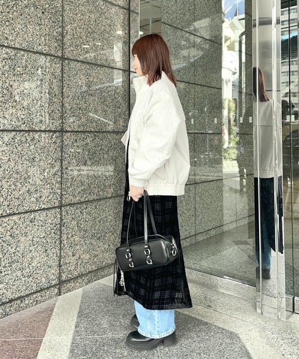 田中 里実さんの「BEAMS WOMEN｜ジャカード ナカワタ スタンドカラー ブルゾン」を使ったコーディネート