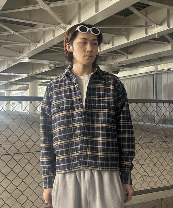 タマイユウトさんの「BEAMS WOMEN｜7ゲージ ソリッドシャギー カーディガン」を使ったコーディネート