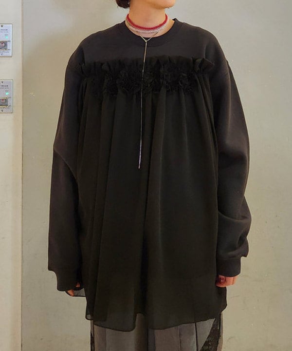 saori KATOさんの「BEAMS WOMEN｜サイド レース ラインパンツ」を使ったコーディネート
