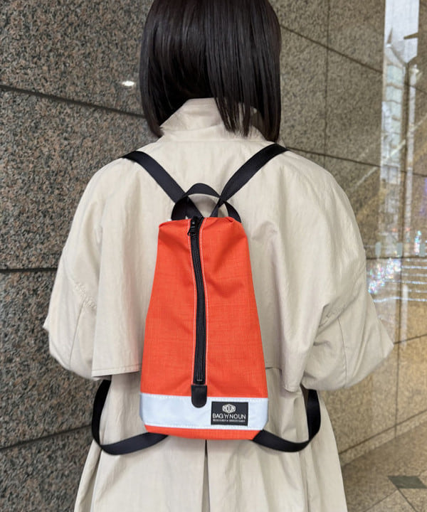 吉田 花さんの「BEAMS WOMEN｜ストラップ スタンドカラー コート」を使ったコーディネート