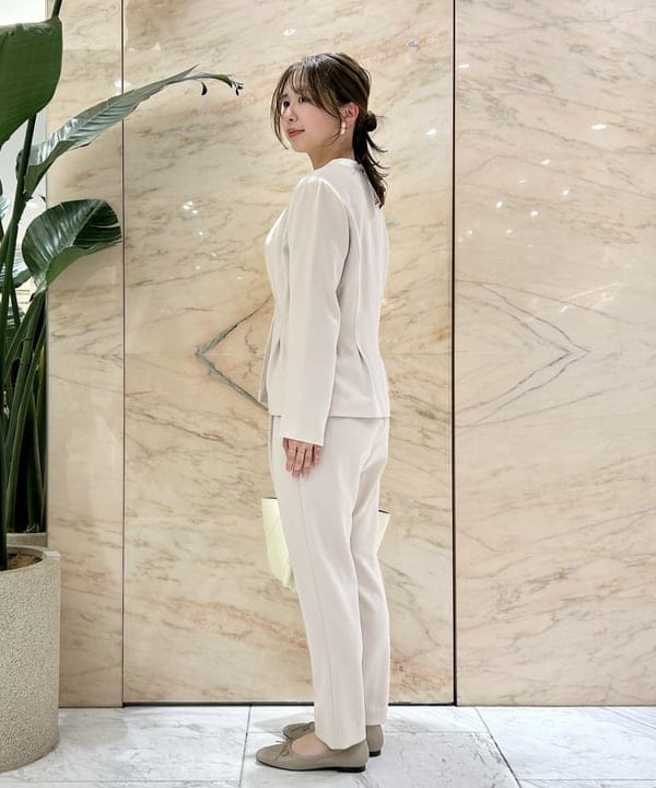 佐藤 美樹さんの「BEAMS WOMEN｜ジョーゼット フリルブラウス＊」を使ったコーディネート
