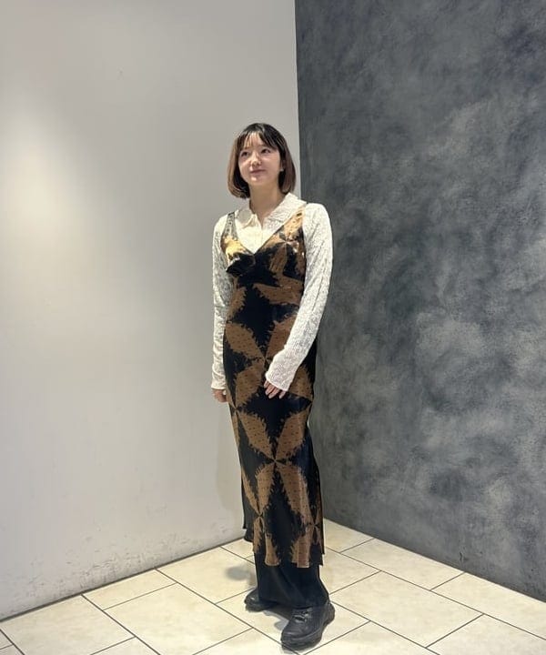 仙田 こころさんの「BEAMS WOMEN｜プリーツ レース シャツ」を使ったコーディネート