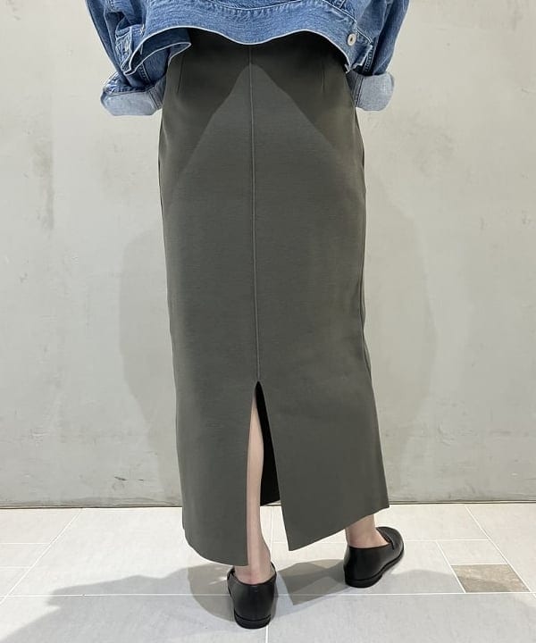 坂本 涼花さんの「BEAMS WOMEN｜【別注】upper hights / THE SHORT デニムジャケット」を使ったコーディネート