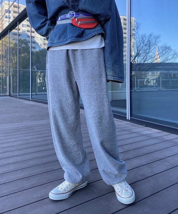 Kaoru Sakumaさんの「BEAMS WOMEN｜【別注】BUZZ RICKSON’s / USED DENIM PULLOVER」を使ったコーディネート