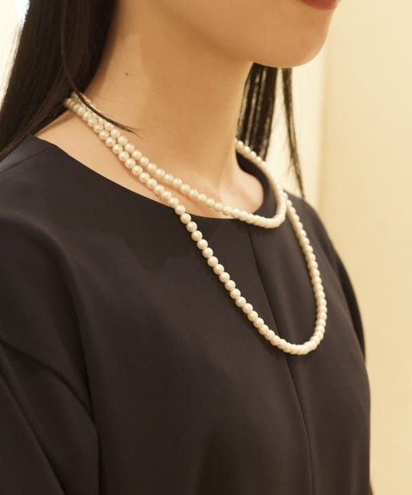 高木 菜央さんの「BEAMS WOMEN｜【別注】GIANNI NOTARO / フラップ ハンドバッグ」を使ったコーディネート