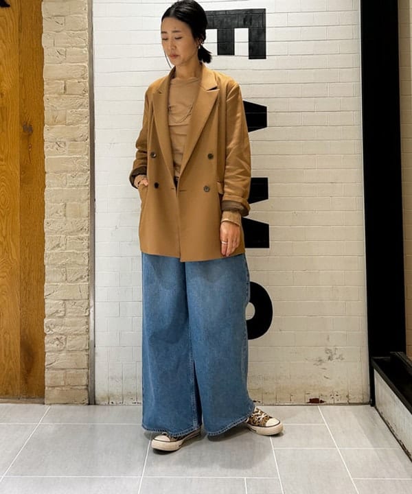 川口 恵さんの「BEAMS WOMEN｜【別注】upper hights / THE JESS デニムパンツ」を使ったコーディネート